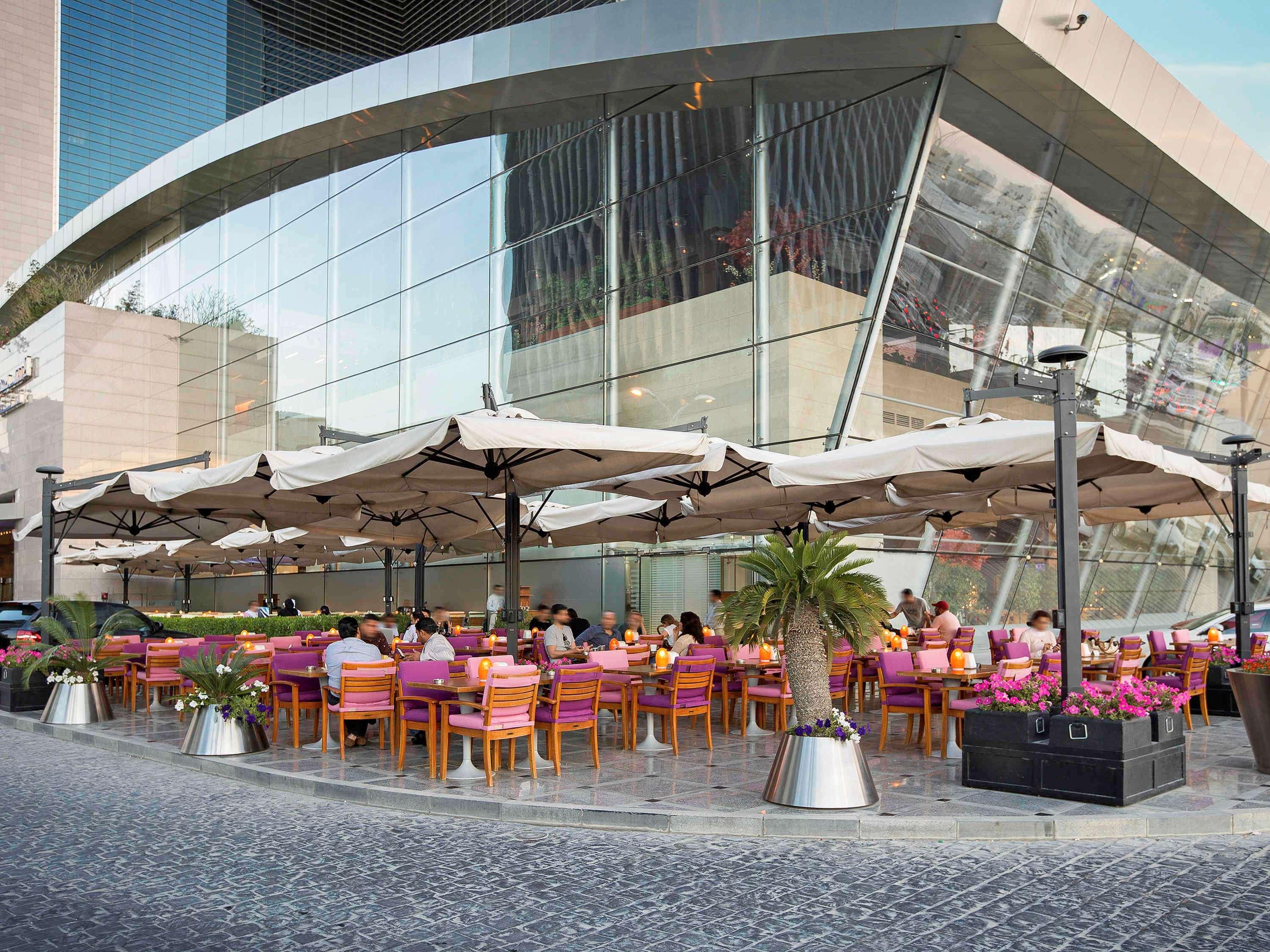 La Cigale Hotel Managed By Accor Доха Екстер'єр фото The Terrace