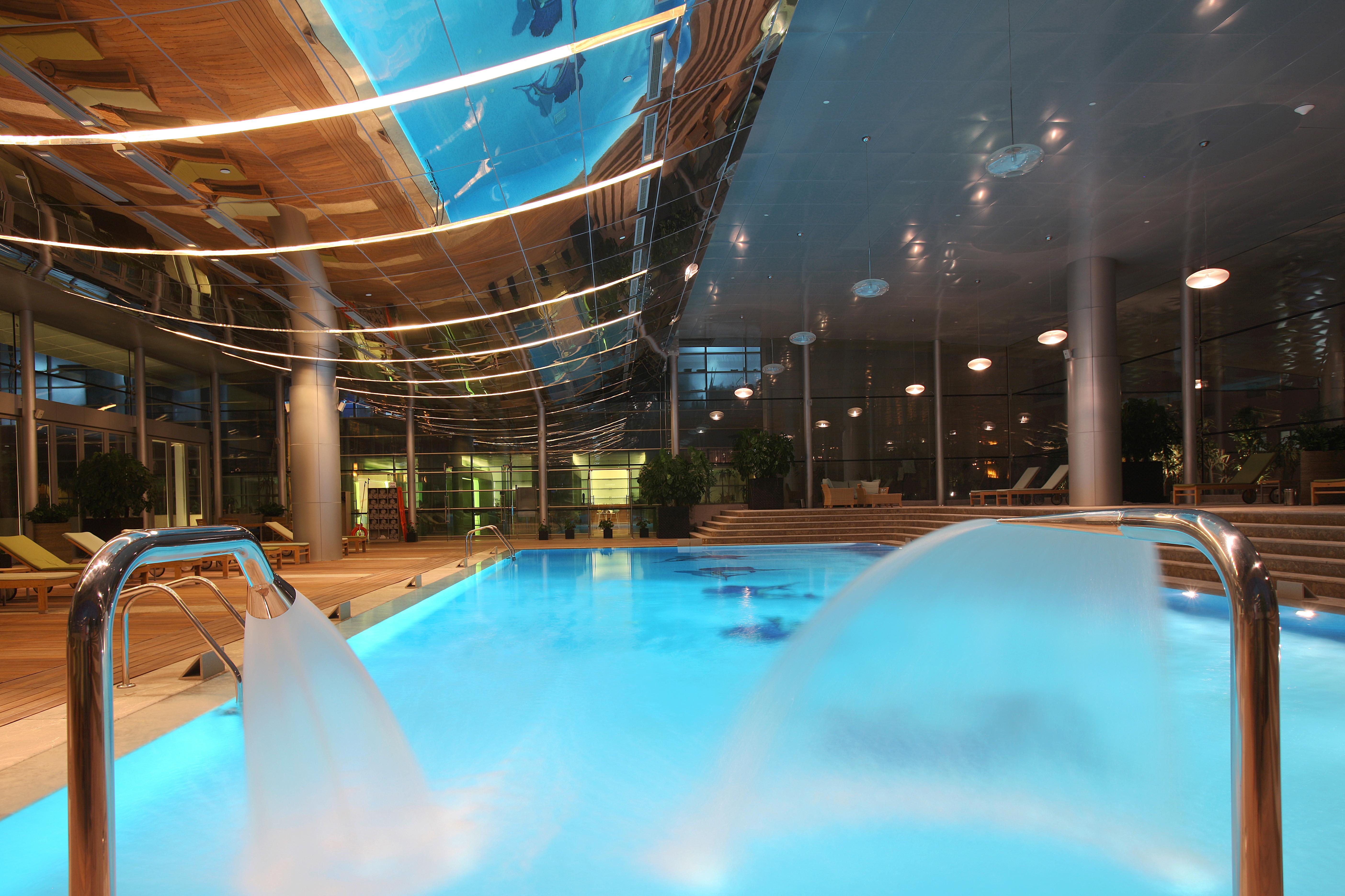 La Cigale Hotel Managed By Accor Доха Зручності фото The swimming pool