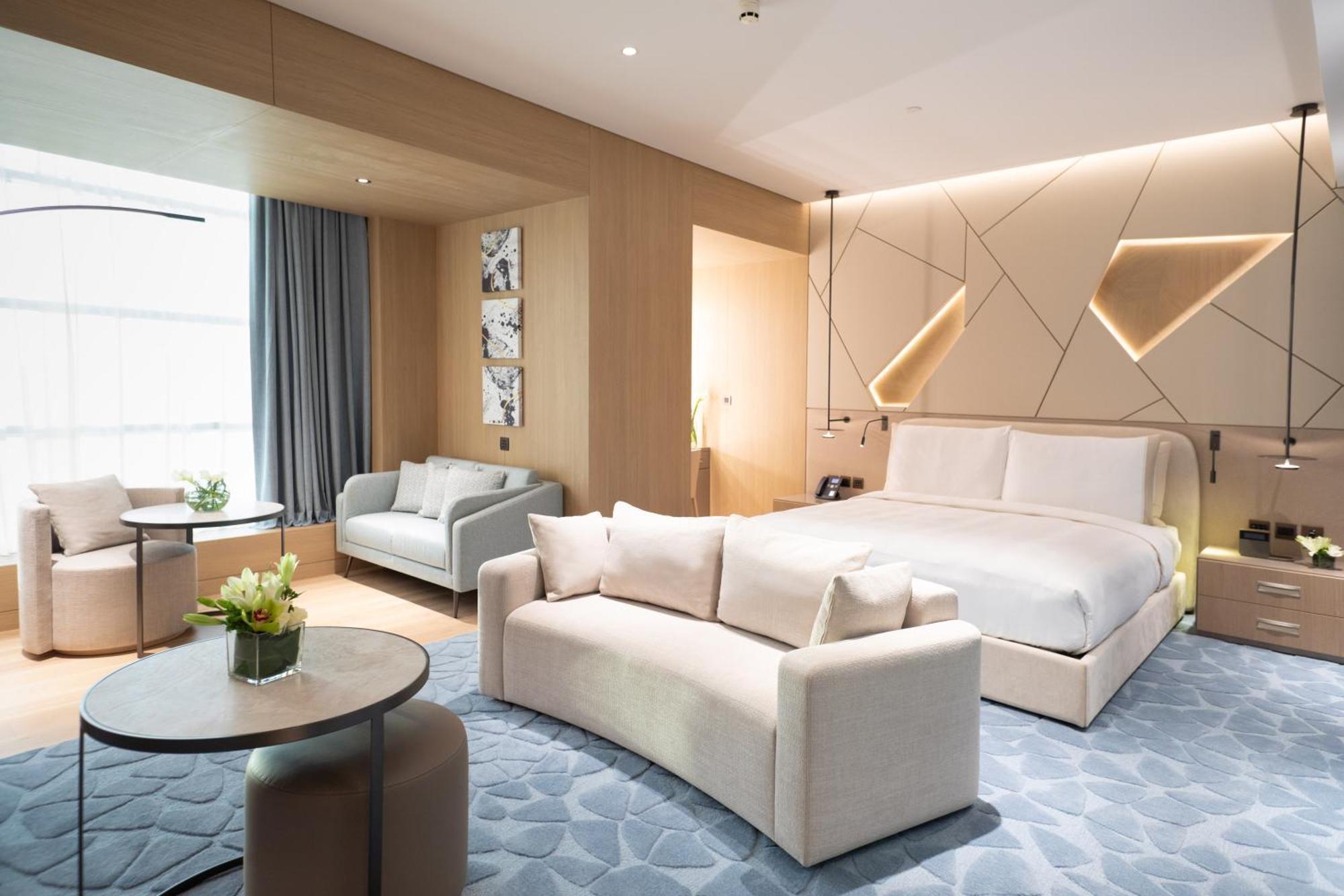 La Cigale Hotel Managed By Accor Доха Екстер'єр фото Deluxe Suite